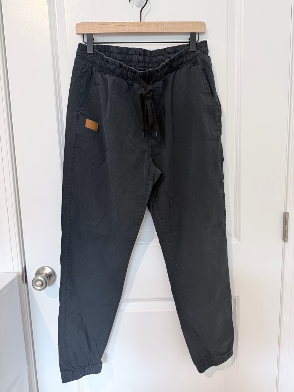Amazon Essentials Men's Black Drawstring Joggers